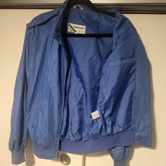 Vintage Members Only Blue Windbreaker Jacket. - Picture 6 of 10